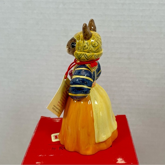 NWT Royal Doulton Bunnykins Anne of Cleves Figurine with Tags and Box - Picture 5 of 10